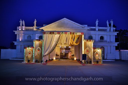 Photographers Chandigarh ! Wedding Photographers, Professional Photographers, Candid Photographers, Photographers Chandigarh ! Wedding Photographers, Professional Photographers, Candid Photographers,