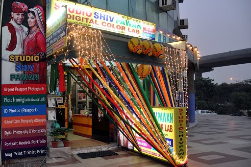 Studio Shiv Pawan & Digital Colour Lab Studio Shiv Pawan & Digital Colour Lab