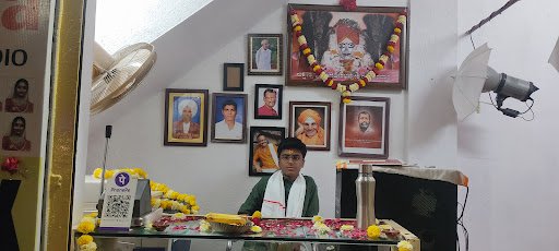 RACHITA PHOTO STUDIO