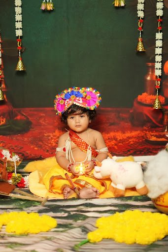 Photography in Studio with outfits Photography in Studio with outfits