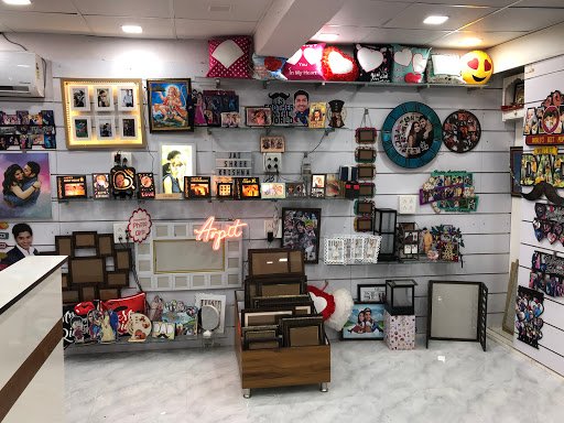 STUDIO SAHARA - Personalized Gift Shop & Photo Studio