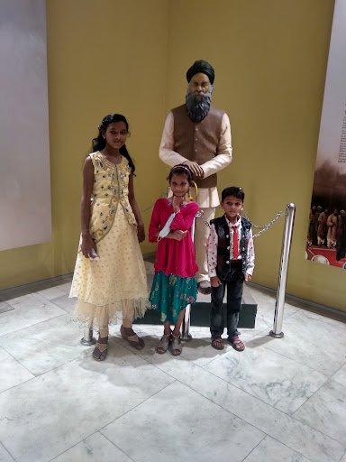 Julka 24hrs (alpha flagship store) - Camera Shop | Vlogging And Action Camera | Light And Broadcasting Camera Accessories