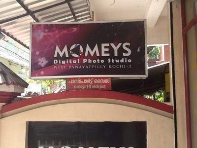 Momeys Digital Photo Studio