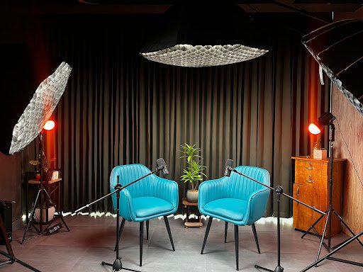 Mulberryframes ( rental studio floor )