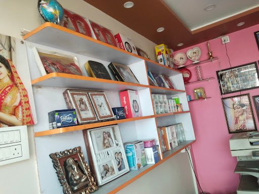 HONEY DIGITAL STUDIO