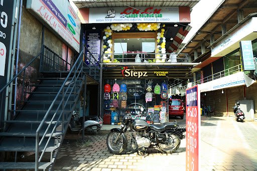 LULU PHOTOGRAPHY&DIGITAL STUDIO.