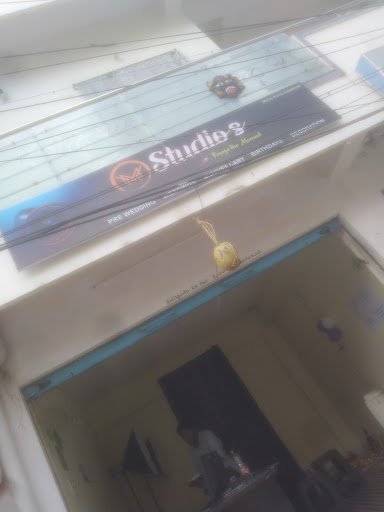 M M STUDIOS M M STUDIOS