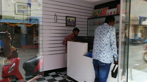 New Naveen Digital Photo Studio - Best photography New Naveen Digital Photo Studio - Best photography