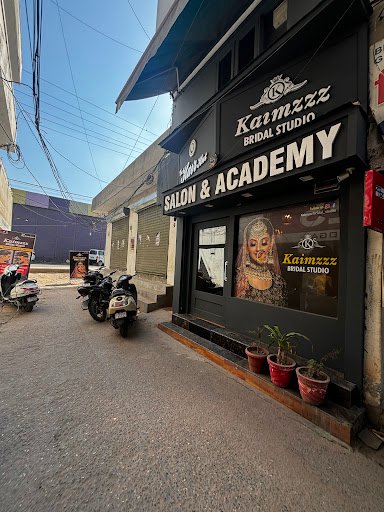 Salon & Academy-Bridal Makeup Artist/Salon in Moga Salon & Academy-Bridal Makeup Artist/Salon in Moga