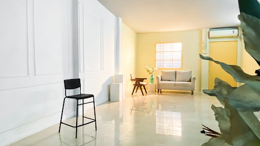 RGB STUDIO | Photography studio on rent | Photoshoot space for rent | Photography & Videography rental studio in Mumbai