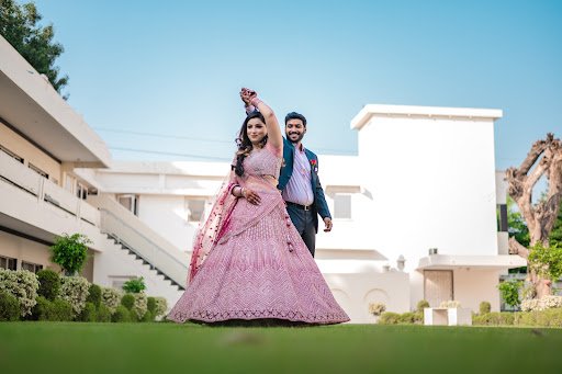 Honey Photography & digital studio best photographer in agra