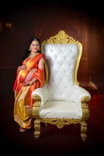 Dhaniru's Bump To Baby Studio