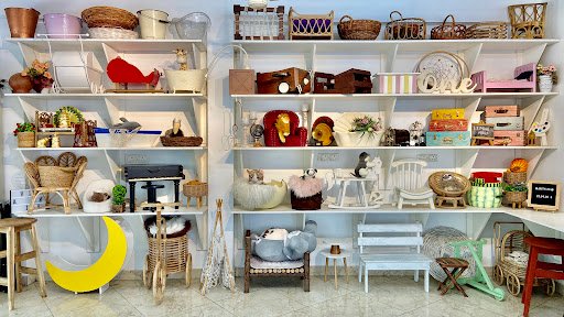 CrewOne Photography & Prop Studio