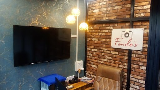 FONDE'S PHOTO STUDIO