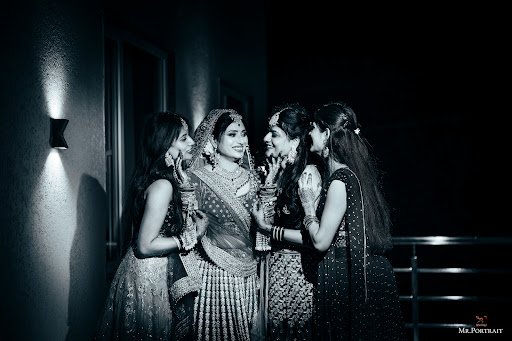 Mr.Portrait (Photography & Films)