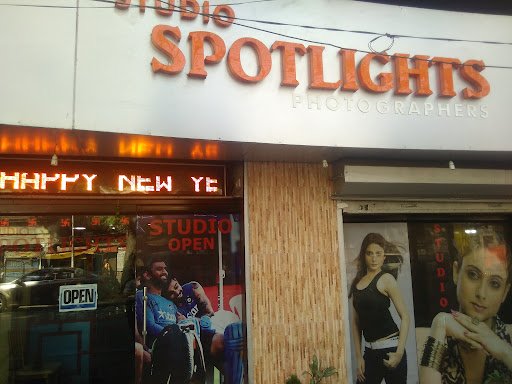 Spotlights Studio Alipore