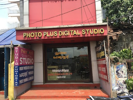 PhotoPlus Digital Studio