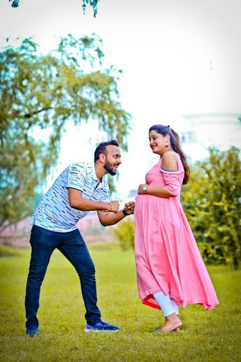 VANSHIKA DIGITAL STUDIO