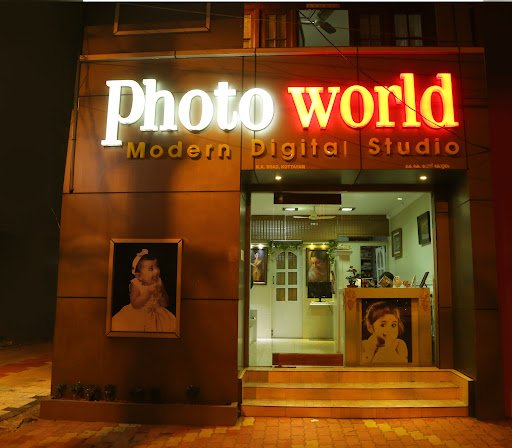 PHOTOWORLD Modern Digital Studio Kottayam