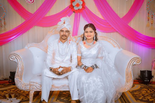 New Surbhi Photo Studio