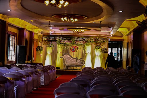 Vinayak Studio (Vinayaka Computers) Vinayak Studio (Vinayaka Computers)