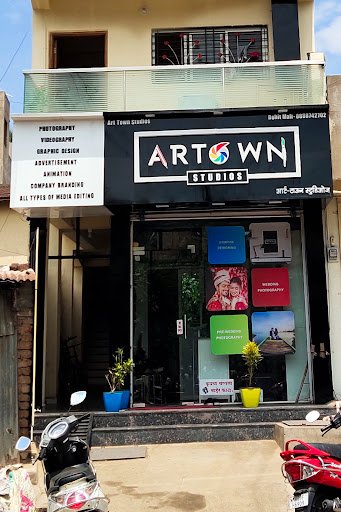 Art-town studio