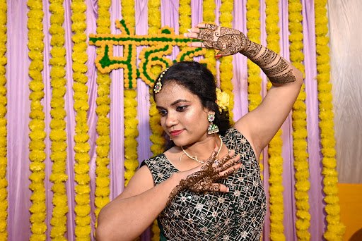 Aari Photography Studio - Best Event and Pre Wedding Photographers in Paschim Medinipur Aari Photography Studio - Best Event and Pre Wedding Photographers in Paschim Medinipur