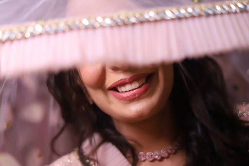 LAVI PHOTOGRAPHY & FILMS LAVI PHOTOGRAPHY & FILMS