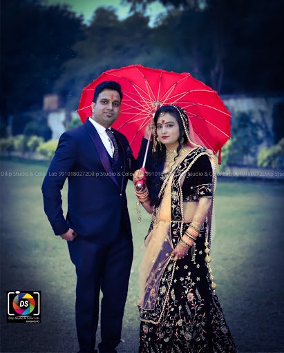 Dilip Studio & Color Lab