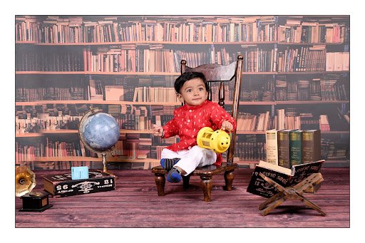 Props & Studio Wala - New born photography | Studio Rental | Maternity Gown | Passport Photo | Vadodara