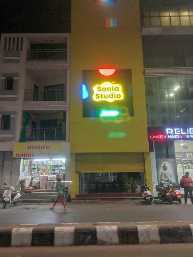 SONIA STUDIO SONIA STUDIO