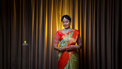 PEACOCK PICTURE STUDIO PEACOCK PICTURE STUDIO