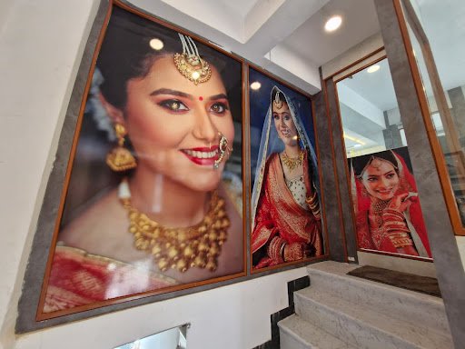 Mahesh Studio & Wedding Photography