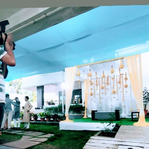 Insight Studio- Taking instants out of time for you! Insight Studio- Taking instants out of time for you!